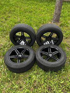 Диски с шинами (3 фото из 6)