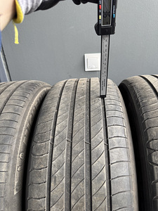 MICHELIN PRIMACY4 (3-4 mm) 225/55 R18 102Y extra load (3 foto / 8)