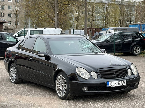 MERCEDES-BENZ E 220 CDI