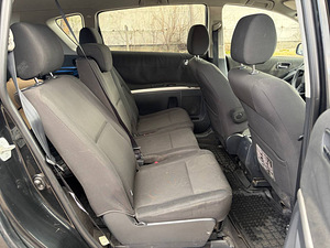TOYOTA COROLLA VERSO (7 foto / 8)