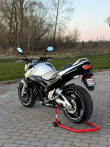 Suzuki GSR 600 (3 foto / 7)