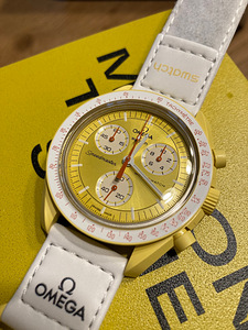 Omega Moonswatch Миссия к Солнцу (1 фото из 3)