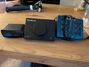 Elgato wave XLR, steam deck и веб-камера + rin key light (1 фото из 1)