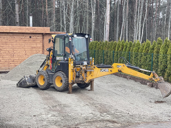 Kaeve tööd 24/7 , JCB CX1 traktoriga .