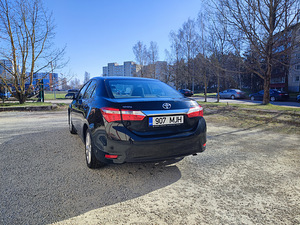 Toyota Corolla LPG (4 фото из 5)