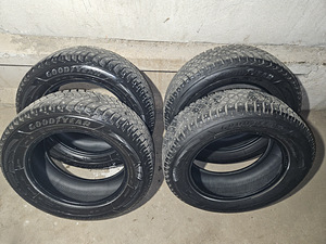 Müün talverehvide komplekti Goodyear Ultra Grip Arctic 2 SUV (1 foto / 5)