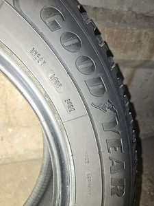 Müün talverehvide komplekti Goodyear Ultra Grip Arctic 2 SUV (2 foto / 5)