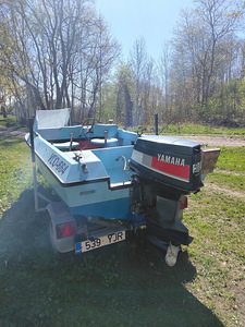 Paat mootori ja haagisega (6 foto / 9)
