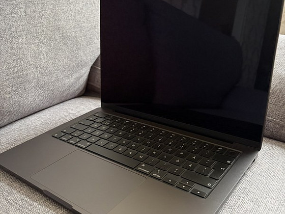 MacBook Pro 14” Apple M4 Pro Space Black