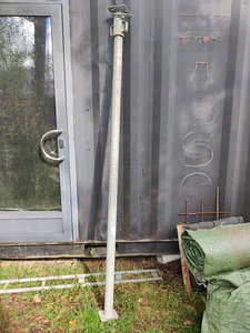 Raketise post 2,5-4,3 m (1 foto / 5)
