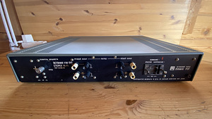 Lõppvõimendi ESTONIA UM-010 STEREO/4 Ohm (6 foto / 10)