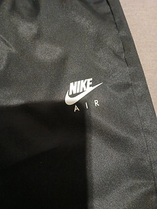 Брюки Nike (4 фото из 9)