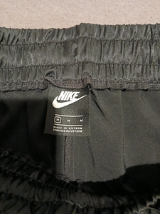 Брюки Nike (5 фото из 9)