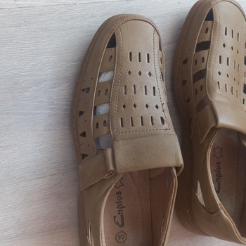 Meeste sandaalid.