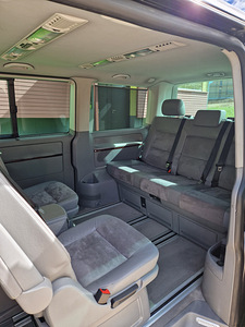 Продается VW Multivan T5 2,5tdi 128kw (1 фото из 3)