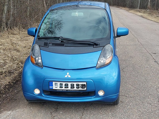Mitsubishi Imiev