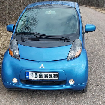 Mitsubishi Imiev