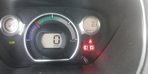 Mitsubishi I-miev (8 фото из 8)