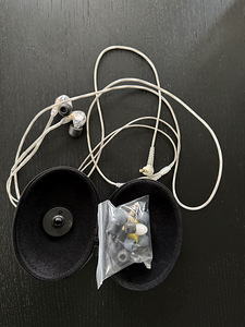 Shure SE535 kõrvamonitorid (3 foto / 3)