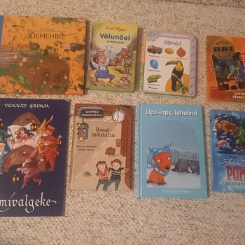 Продаются детские книги.