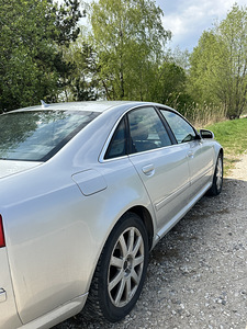 Audi A8 (7 фото из 14)
