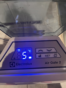 Радиатор Electrolux (2 фото из 3)