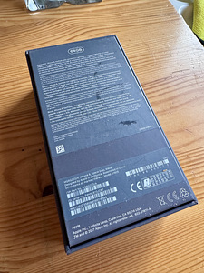 iPhone SE (2022) (3 foto / 6)