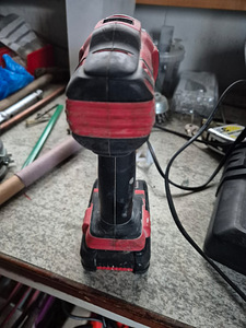 Müüa akutoitega puur (2 foto / 6)