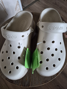 Crocsid UUED! (2 foto / 5)