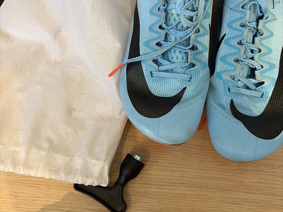nike kergejõustiku naelikud