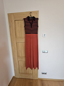 Monton triibuline pikk polo-kleit (suurus S) (2 foto / 5)