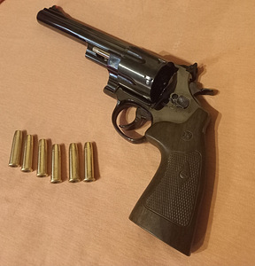 Revolver õhk-tüüpi (2 foto / 4)