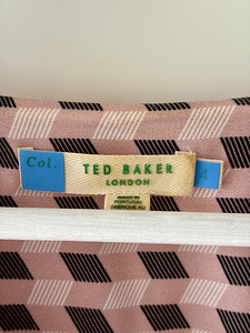 Ted Baker Colour By Numbers Gymni Dress midi taskudega kleit (9 foto / 10)