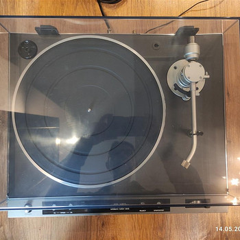 Vinüülplaadimängija SONY PS-X50