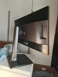 28" 4K monitor Samsung (4 foto / 5)