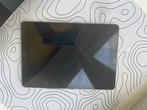 iPad 9 Gen Wi-Fi 64GB (4 foto / 4)