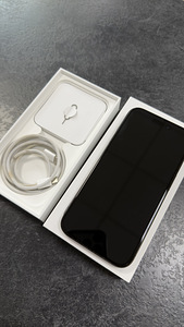 iPhone 15Pro, black titanium, 128GB (1 foto / 2)