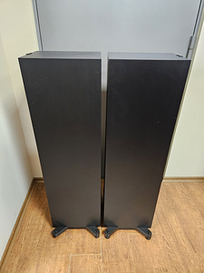 KEF Q950 напольная акустическая система (2 фото из 4)