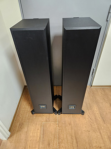 KEF Q950 напольная акустическая система (3 фото из 4)
