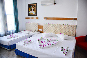 MIRANDA MORAL HOTEL (8 foto / 9)