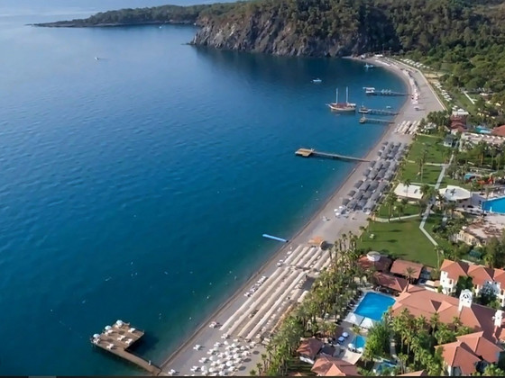 FUN & SUN SMART AKMAN BEACH