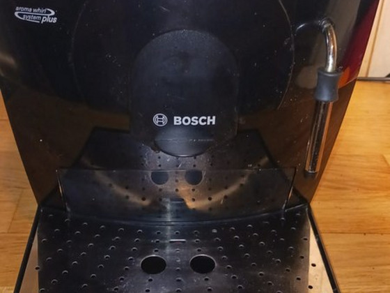 Кофемашина, эспрессо-машина Bosch полностью автоматическая B