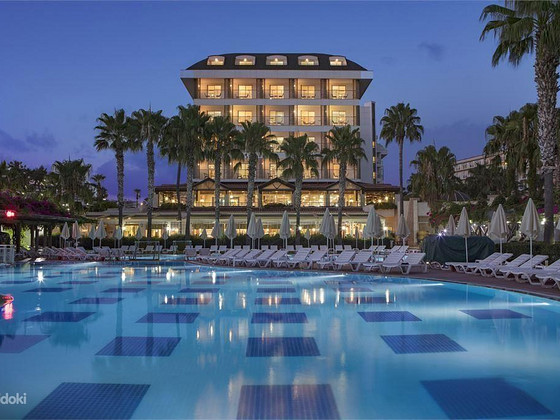 TRENDY PALM BEACH (ADULTS ONLY 16+)