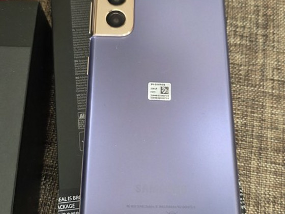 Samsung S21 256GB. RAM 8GB