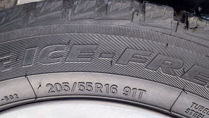 Audi 16'' диски с зимними шинами 205/55/R16 (5 фото из 8)