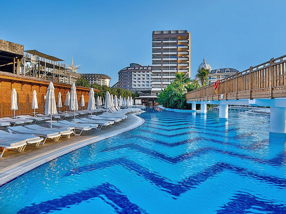 SATURN PALACE RESORT