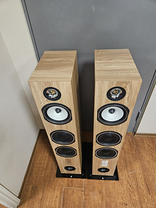 Triangle Esprit Antal EZ Floor Standing Speaker (7 foto / 7)