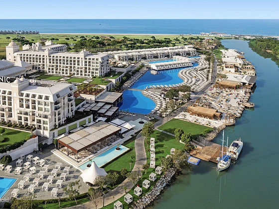 TITANIC DELUXE BELEK