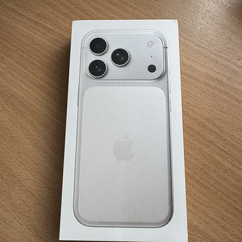 Apple iPhone 17 Pro 512GB Silver