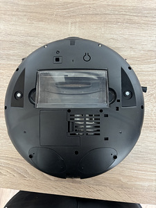 Robottolmuimeja Polaris PVCR 1012U (4 foto / 10)